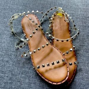 Cushionaire silver studded pvc sandals.